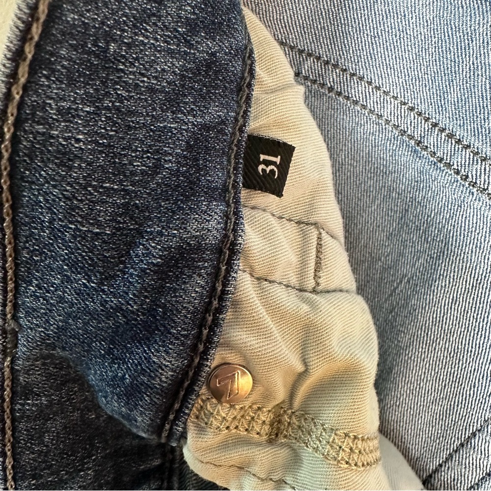 7 For All Mankind Light Blue Slim Straight Jeans - Picture 12 of 13
